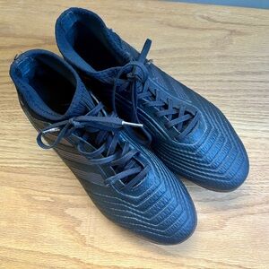 adidas Men's Black Predator 19.3 Soccer Cleats / Shoes size 7/7.5/8 with Sock